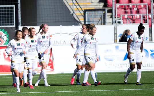 Rosengårds Ramona Bachmann gör 1-2 och jublar