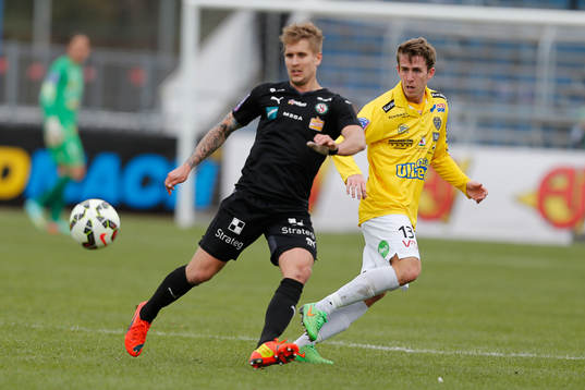 Örebros Daniel Björnquist och Falkenbergs Adam Eriksson