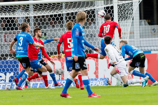 Helsingborgs Anton Wede gör 0-1