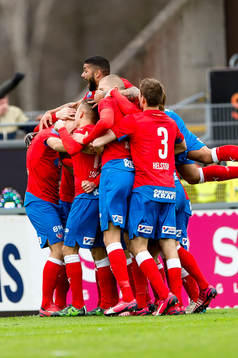 Helsingborgs Mattias Lindström har gjort 0-2 och jublar