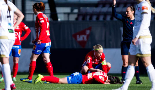 Örebros Michelle De Jong deppar
