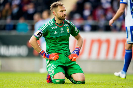 IFK Göteborgs målvakt John Alvbåge deppar