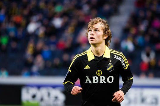 s Sam Lundholm