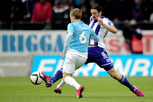 Malmö FFs Oscar Lewicki och IFK Göteborgs Gustav Svensson