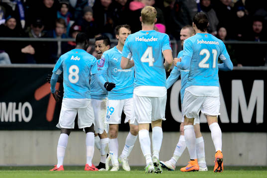 Malmö FFs Victor Yoshimar Yotun Flores jublar