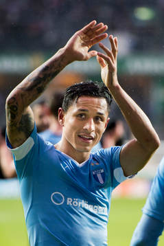 Malmö FFs Victor Yoshimar Yotun Flores jublar