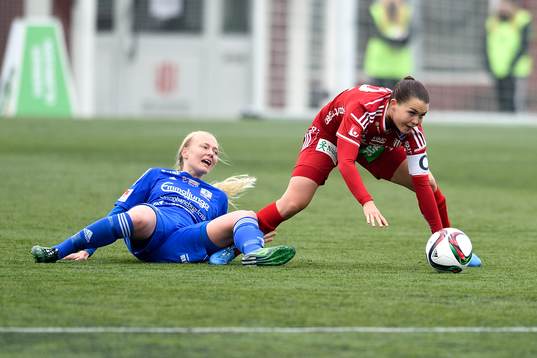 s Alexandra Benediktsson och Piteå:s Emilia Appelqvist