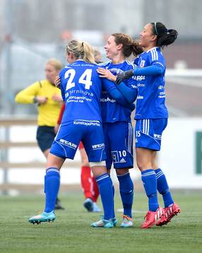 s Kristy Yallop(v), Johanna Andersson(m) och Michelle Pao
