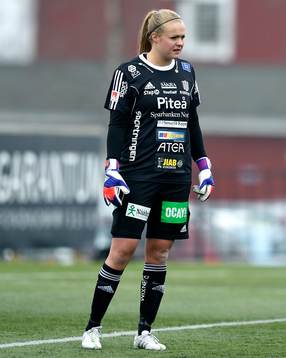 s målvakt Hilda Carlén
