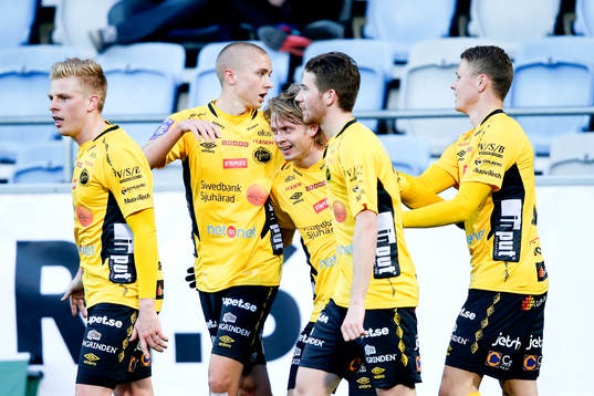 Elfsborgs Simon Hedlund jublar