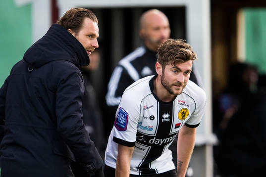 Frej Täbys tränare Bartosz Grzelak och Christophe Lallet