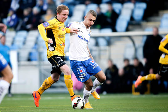 Elfsborgs Simon Lundevall och Norrköpings Gentrit Citaku
