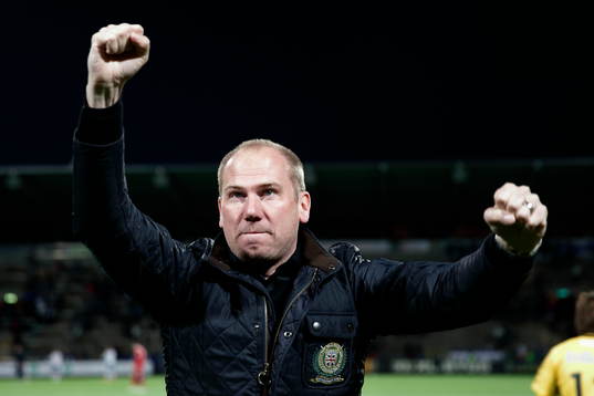 Elfsborgs tränare Magnus Haglund jublar