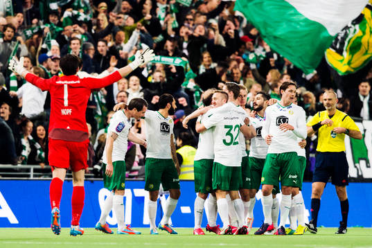 Hammarbys spelare jublar