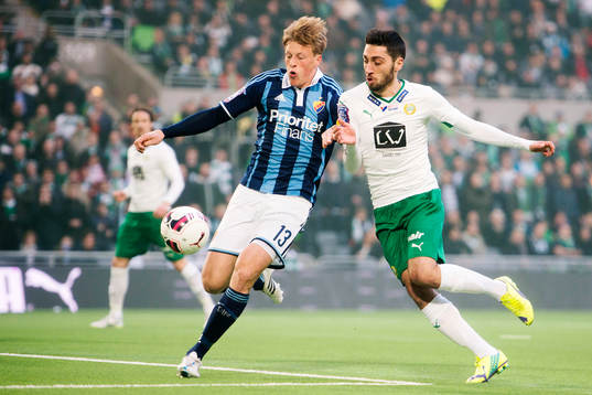 Djurgårdens Emil Bergström och Hammarbys Nahir Besara