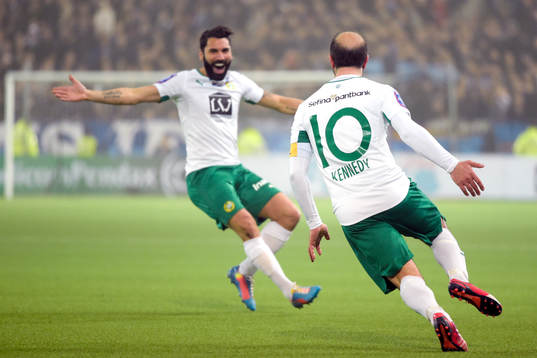Hammarbys Stefan Batan och Kennedy Bakircioglu jublar