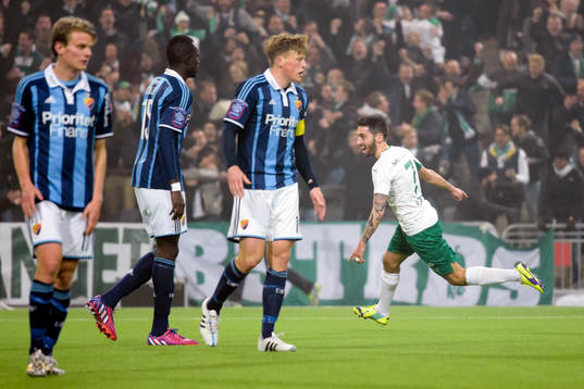 Hammarbys Nahir Besara jublar