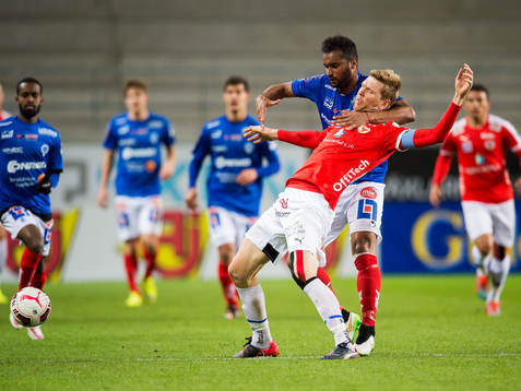 Kalmars David Elm och Åtvidabergs Alberis Sérgio Angelo
