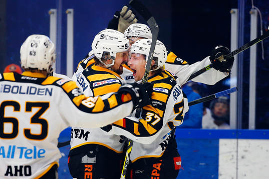 Skellefteås spelare jublar