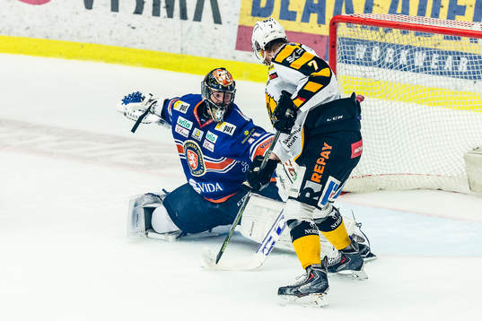 Skellefteås Kirill Kabanov oroar vid Växjös Jeff