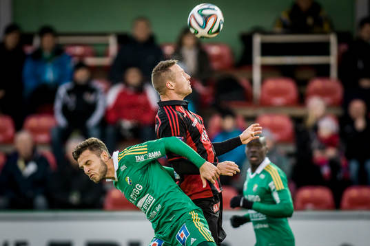 Brommapojkarnas Fredrik Stoor i nickduell med Ljungskiles