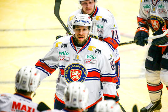 Växjös Robert Rosen  gör 0-3 och jublar