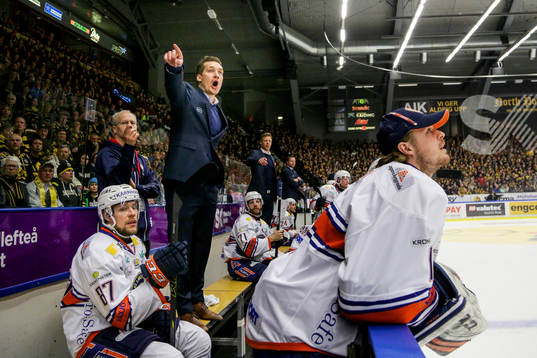 Växjös tränare Sam Hallam