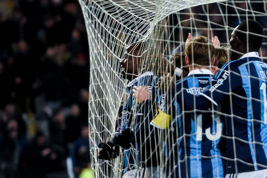 Djurgårdens Nyasha Mushekwi jublar