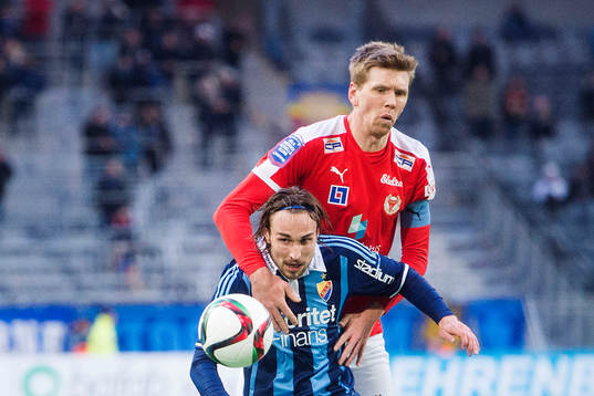 Djurgårdens Kevin Walker och Kalmars David Elm