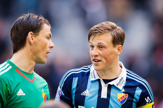 Djurgårdens målvakt Kenneth Høie och Emil Bergström