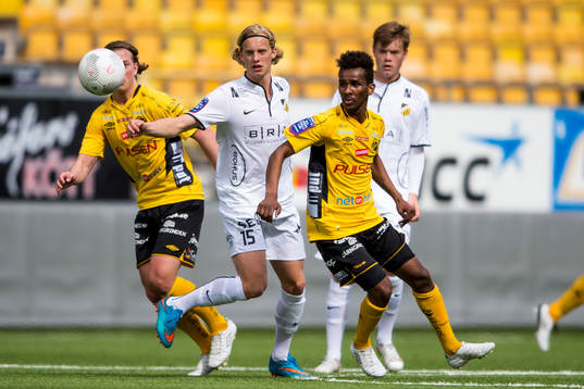 Elfsborgs Aydrus Ibrahim och Häckens Gustav Berggren