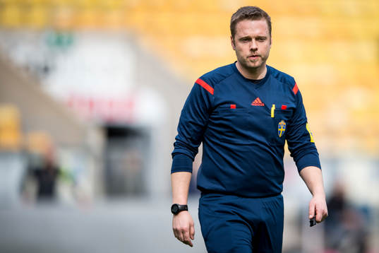 Domaren Jonas Falk