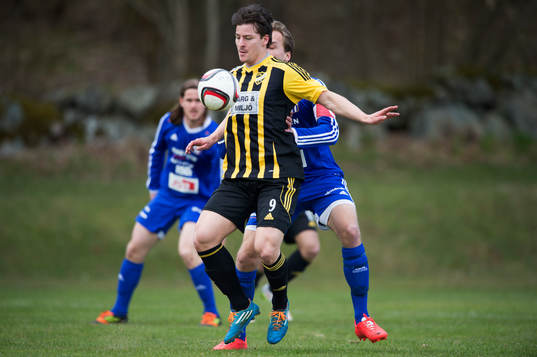 IFK Hässleholms Martin Tsilfidis i matchen i division 2