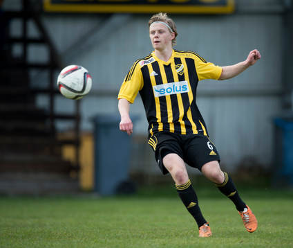 IFK Hässleholms Philip Bengtsson i matchen i division 2