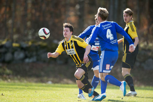 IFK Hässleholms Martin Tsilfidis i matchen i division 2