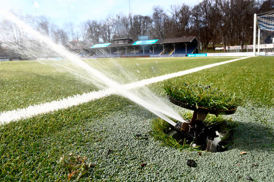 Bevattning av konstgräs