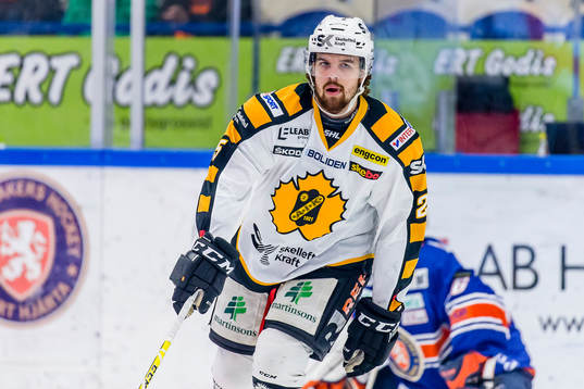 Skellefteås Axel Holmström värmer upp