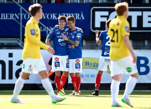 Åtvidabergs Victor Sköld och Martin Lorentzson jublar