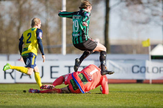 Varbergs David Johannesson hoppar över Ängelholms