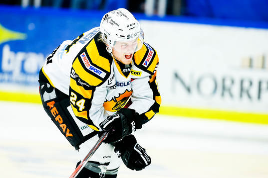 Skellefteås Nick Sörensen har ont