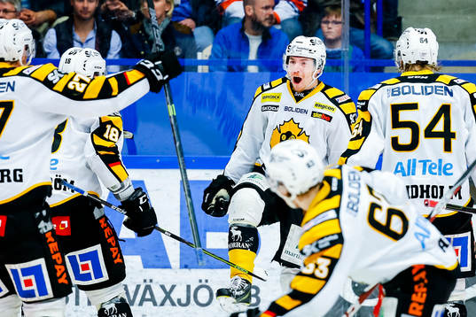 Skellefteås Pär Lindholm jublar
