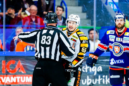 Skellefteås Martin Sevc visar känslor