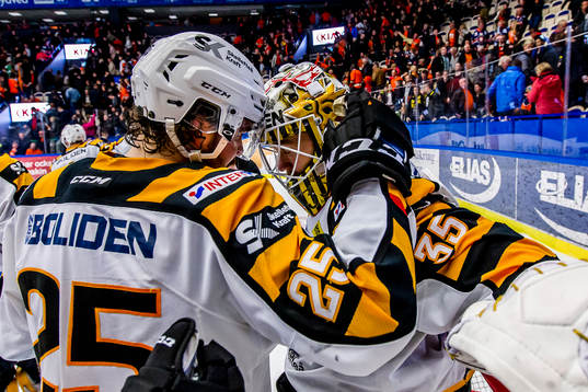 Bläddra bland fler bilder av Ishockey, SHL, Final 4, Växjö - Skellefteå