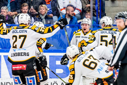 Skellefteås Pär Lindholm jublar