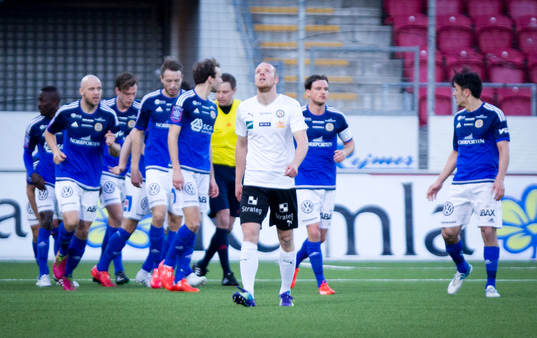 Örebros Patrik Haginge deppar