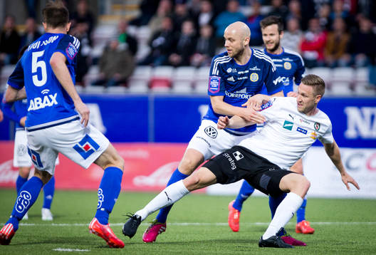 Sundsvalls Stefan Ålander har ner Örebros Marcus Pode