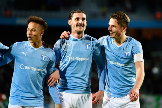 Malmö FFs Tobias Sana , Agon Mehmeti  ohc Markus Rosenberg