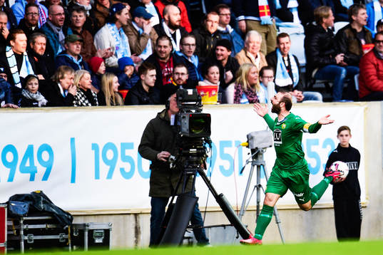 Hammarbys Kennedy Bakircioglu jublar
