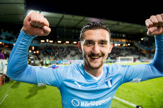 Malmö FFs Agon Mehmeti jublar