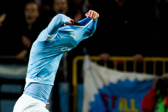Malmö FFs Agon Mehmeti jublar